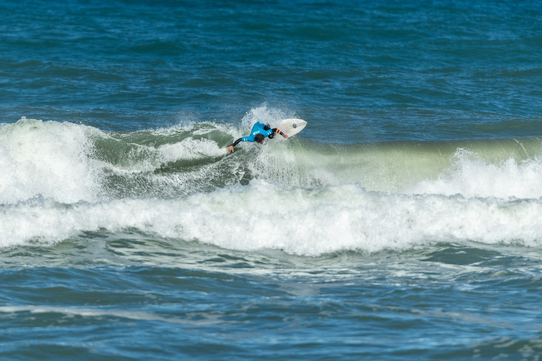Rosmini competes at NZ Schools Surfing Festival