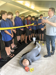 Science students try forensic investigation